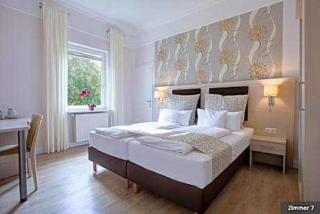 One-Bedroom Apartment with Garden View