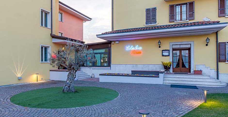 Hotel Panineria Colombera Rossa