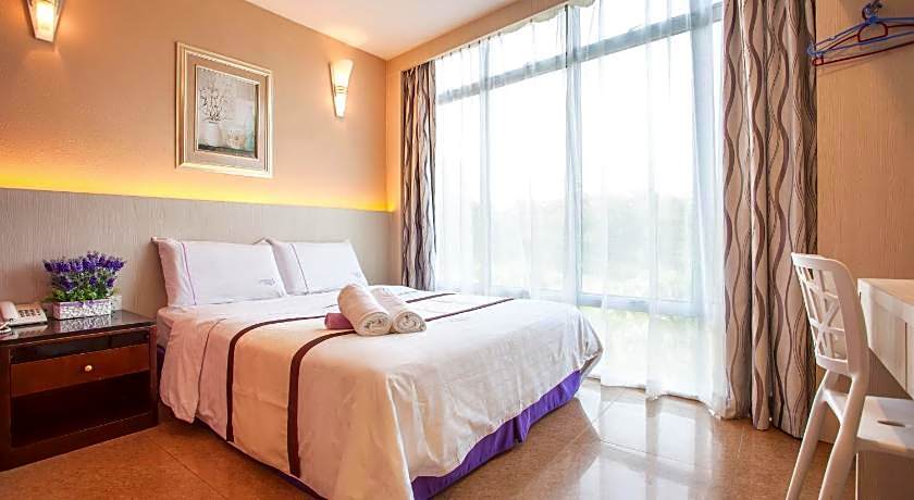 Lavender Inn Nusa Bestari