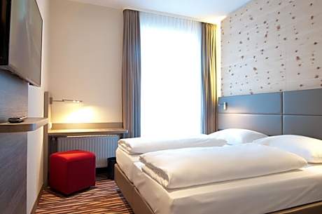 Comfort Double or Twin Room with Air Conditioning