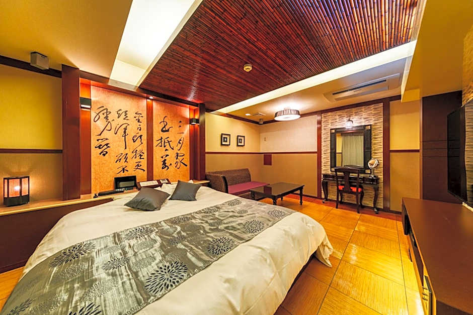 Hotel Lotus Otsu (Adult Only)
