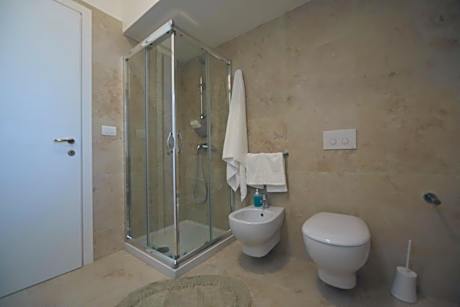 Double Room with Private External Bathroom