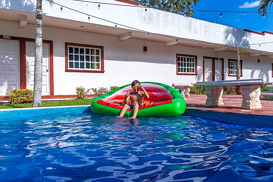 Hotel Lagoon - Pet Friendly
