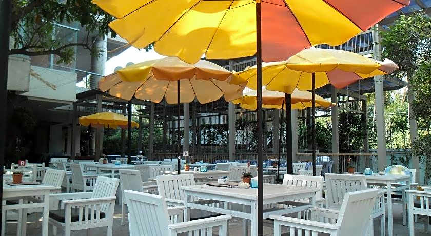 Long Beach Cha-Am Hotel