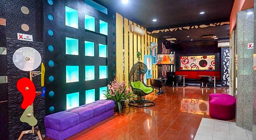 Sans Hotel International Surabaya