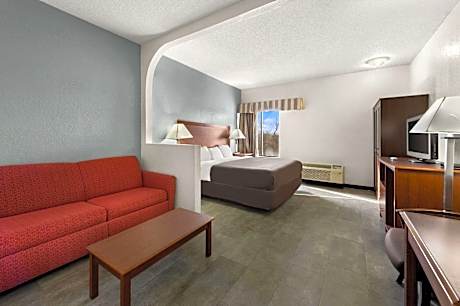 King Room with Sofa Bed - Non-Smoking