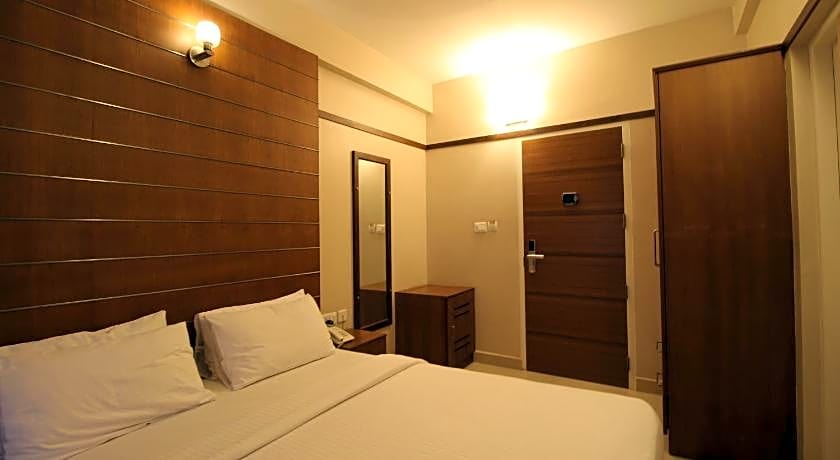Srivar Hotels