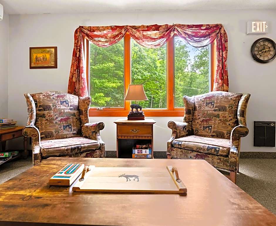 Evergreen Valley Inn