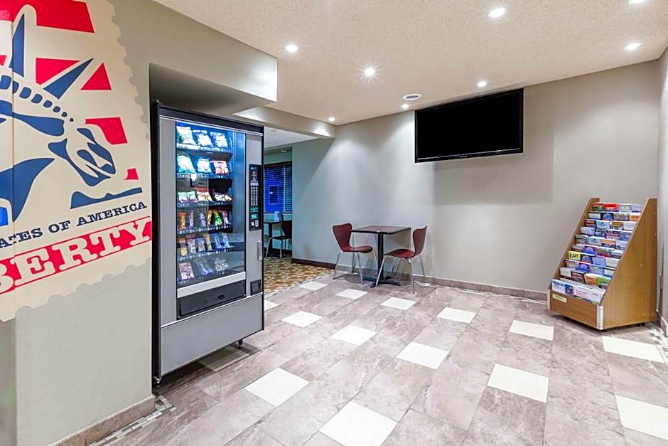 Super 8 by Wyndham Schenectady/Albany Area