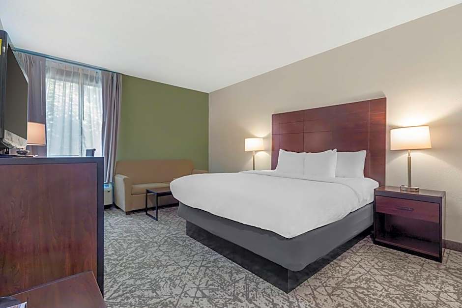 Quality Inn & Suites NJ State Capital Area