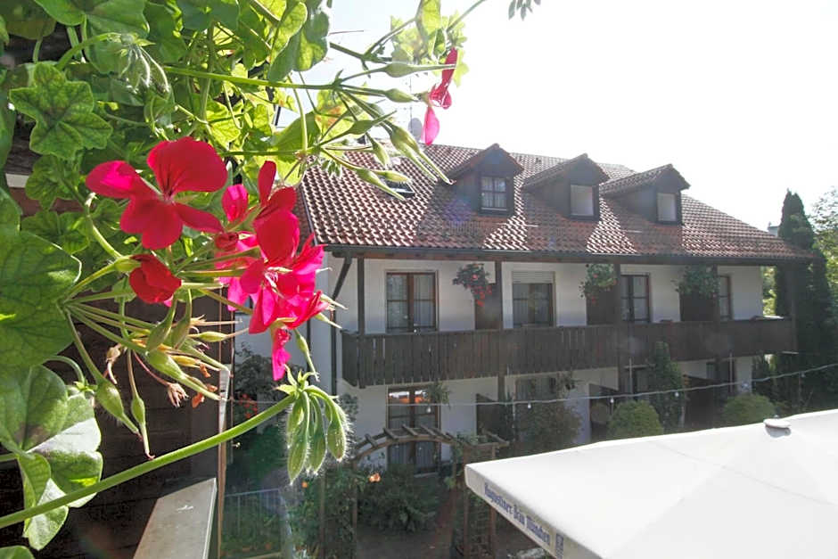 Hotel Neumayr