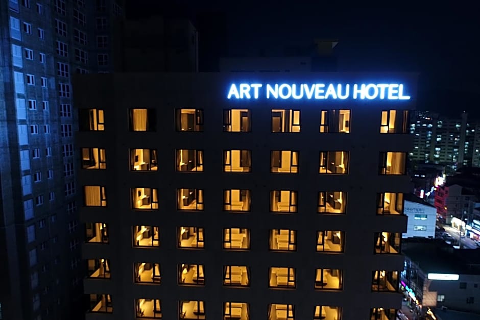 Geoje Artnouveau Suite Hotel