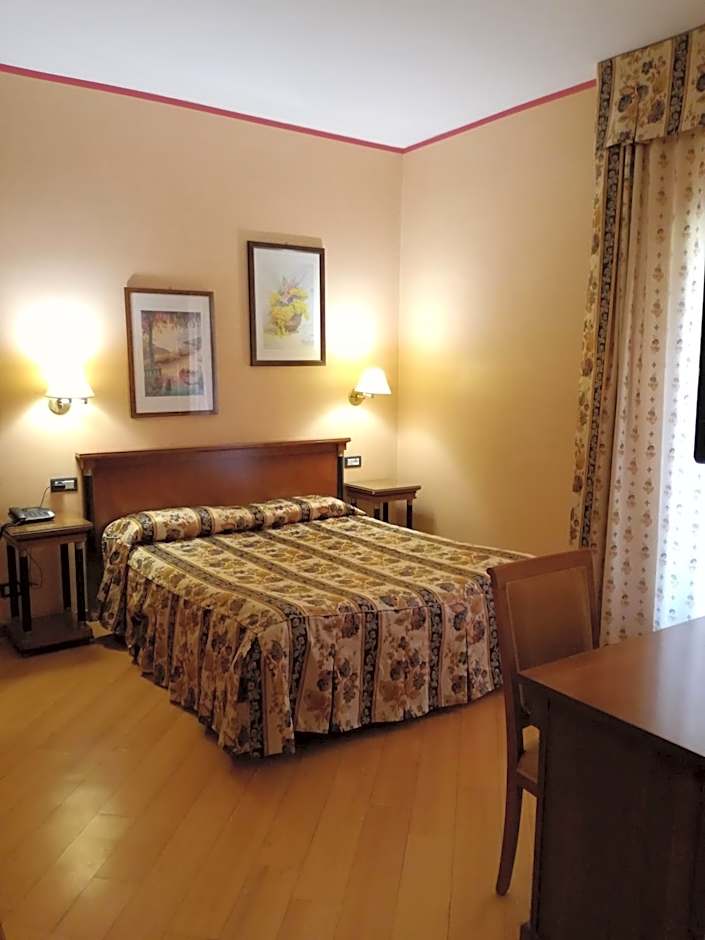 FILIPPONE HOTEL&RISTORANTE