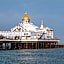 OYO Marine Parade Hotel, Eastbourne Pier