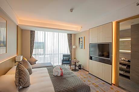 1 King Bed, Superior Room, Non-Smoking