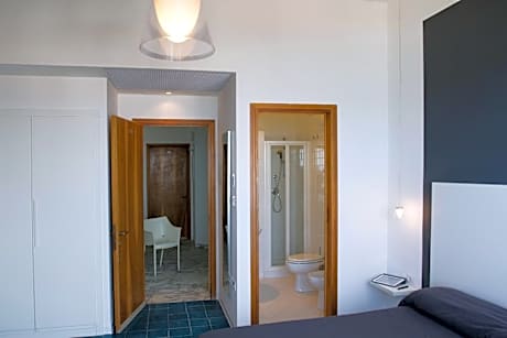 Triple Room with Garden View