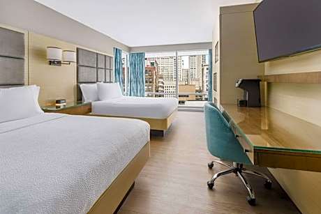 Double Room with Two Double Beds and City View - Hearing Access