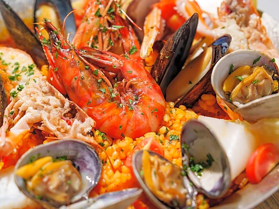 Hotel Shigira Mirage Beach Front