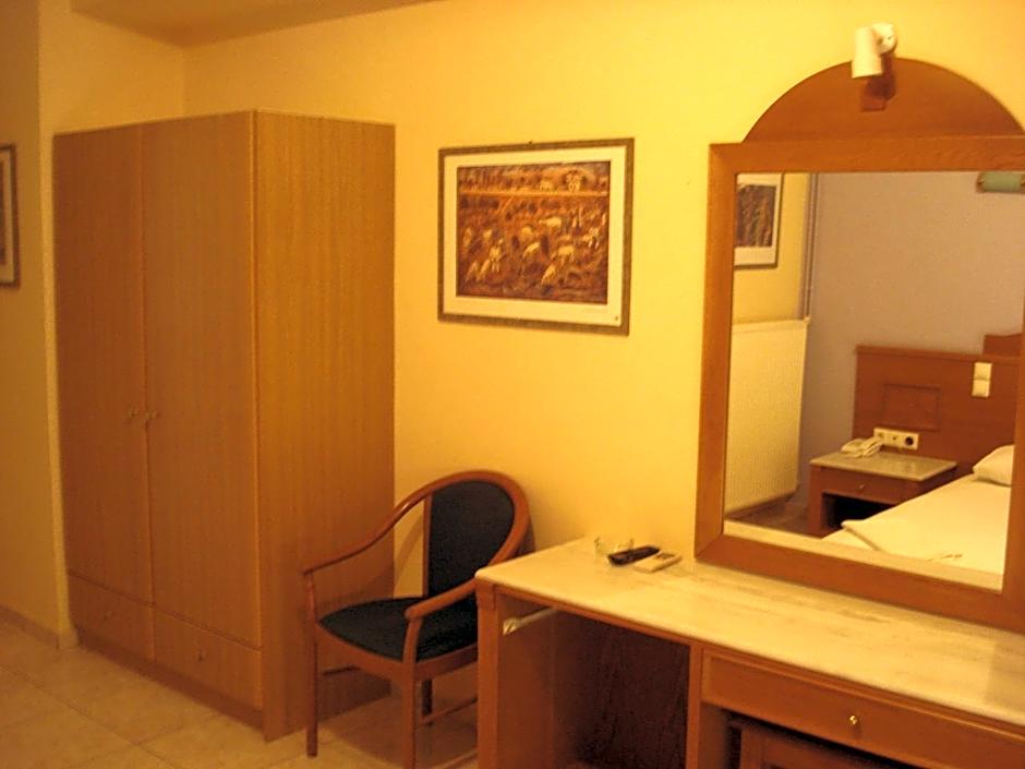 Hotel Cybele Pefki