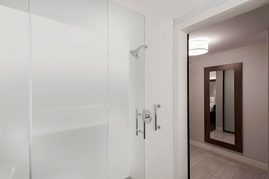 Holiday Inn Express Boston-Waltham By IHG