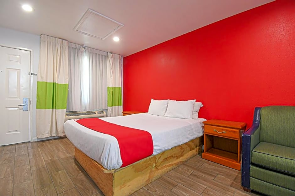 OYO Hotel San Antonio near AT&T Center