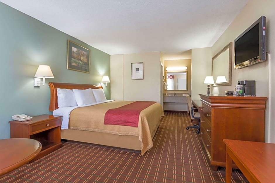 Days Inn by Wyndham Orangeburg