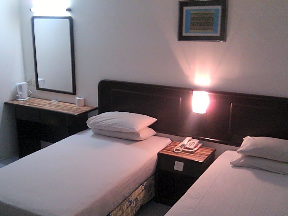 Wah May Hotel