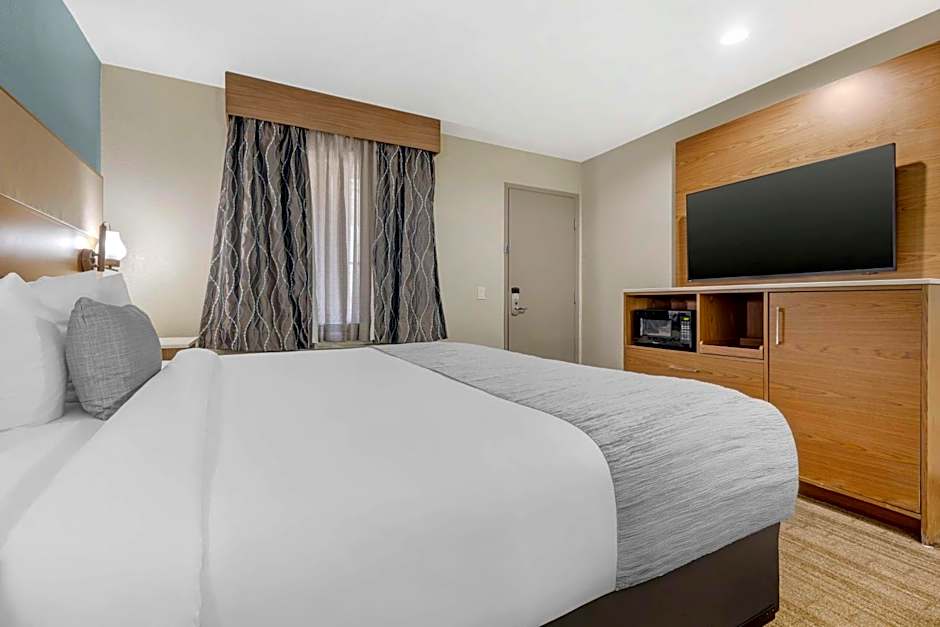 Best Western Carlsbad by the Sea