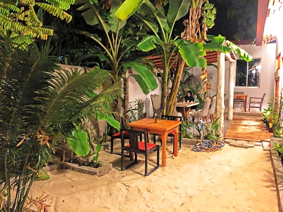 La Luna Boutique Dhangethi