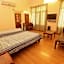 Hotel Arya Niwas