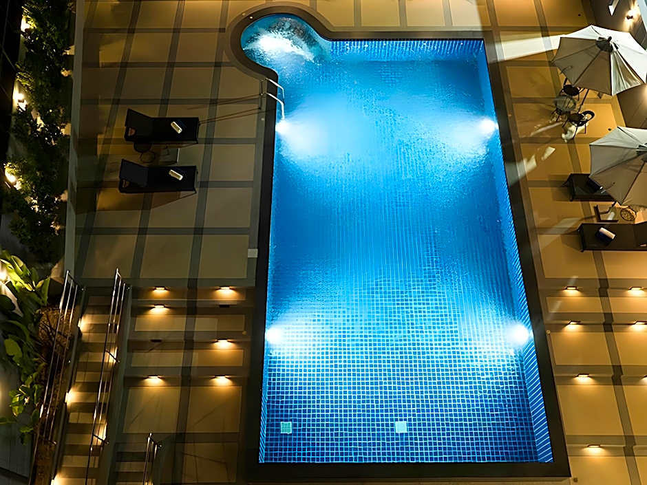 B2 Amata Nakorn Premier Hotel