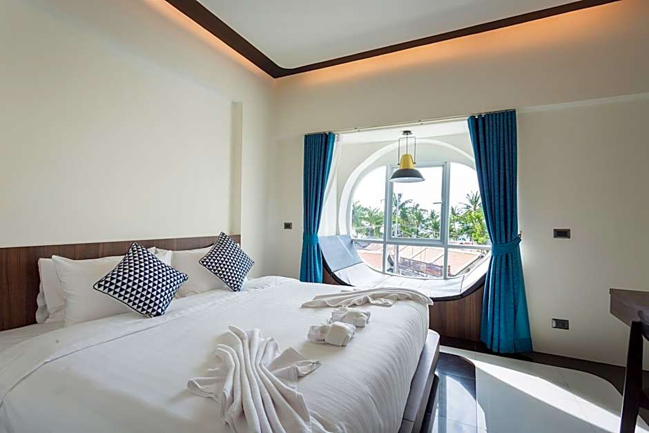 BearPacker Patong Hostel