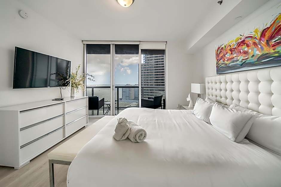 Amazing Ocean View! 2BR Condo Icon Brickell