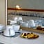 Hotel Embassy