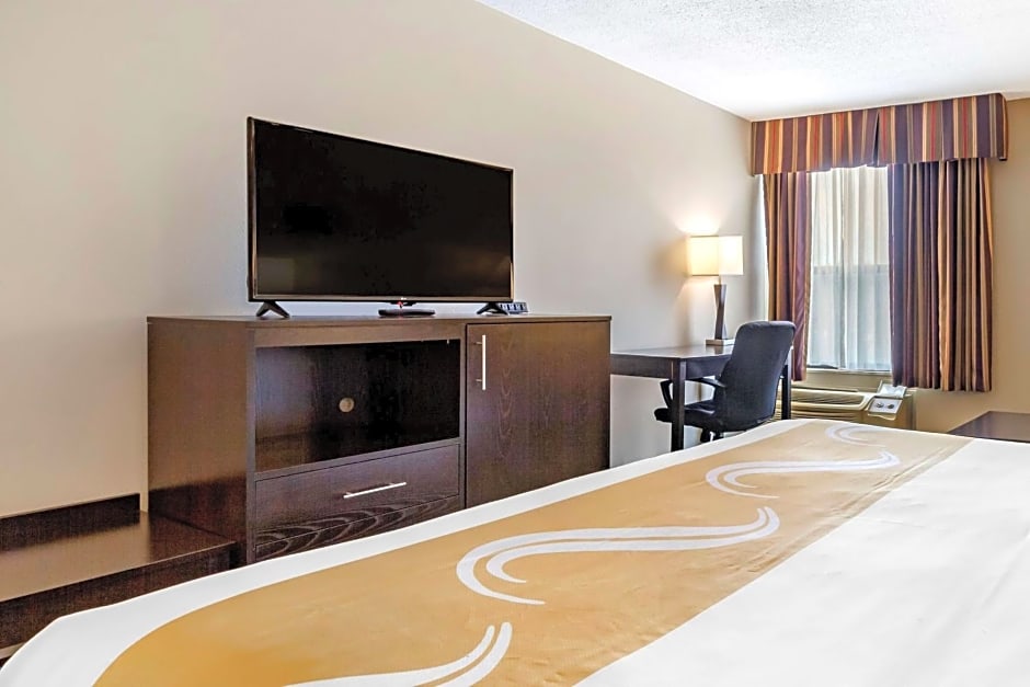 Quality Inn & Suites Escanaba North