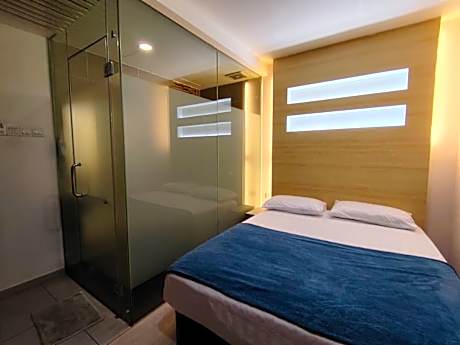 Standard - 1 Bed Double Non-Smoking