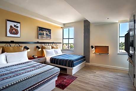Queen Room with Two Queen Beds, City View and Roll-in Shower - Mobility Accessible