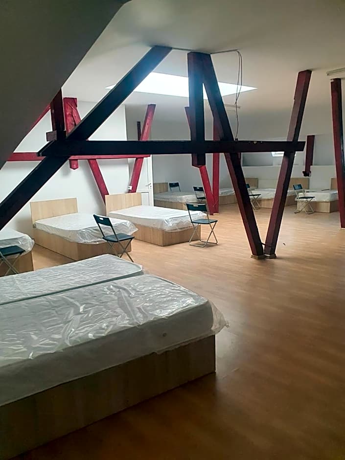 Cazare - Accommodation