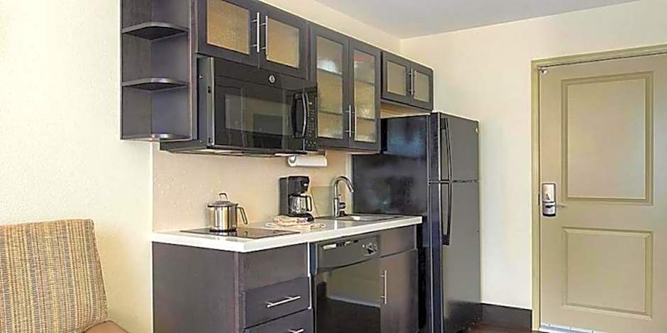 Candlewood Suites Saint Joseph By IHG