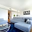 You Stylish City Center Apartments