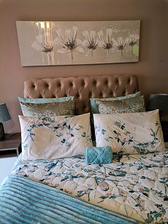 DR M BEAUTY LOUNGE AND GUEST HOUSE