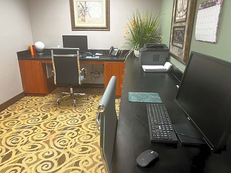 Wingate by Wyndham Houston / Willowbrook