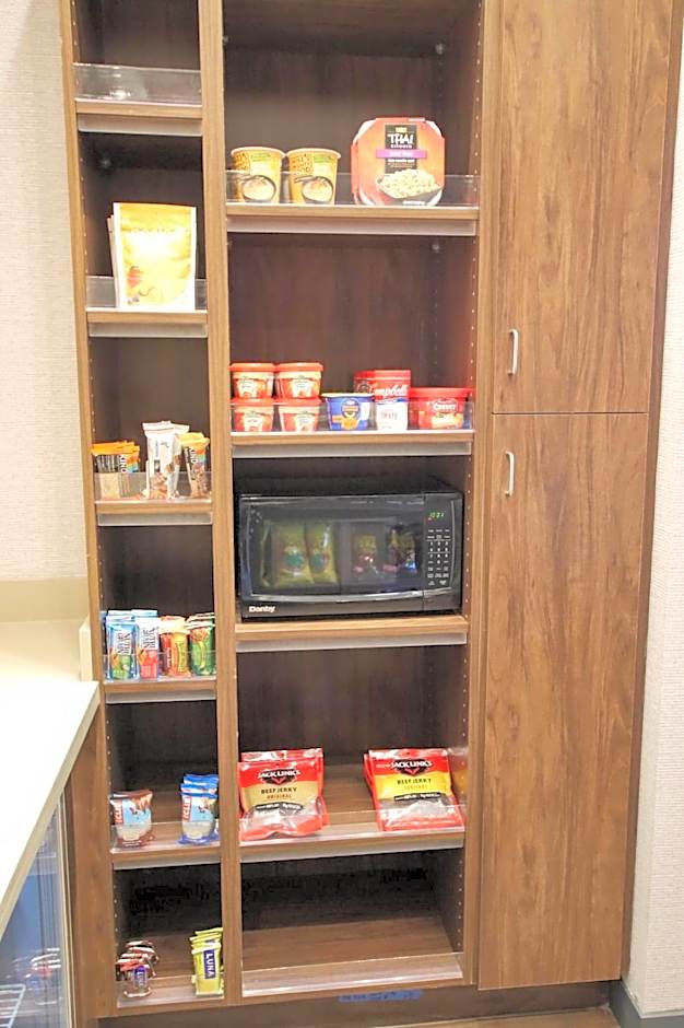 Hampton Inn By Hilton Lead