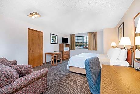 King Room - Non-Smoking