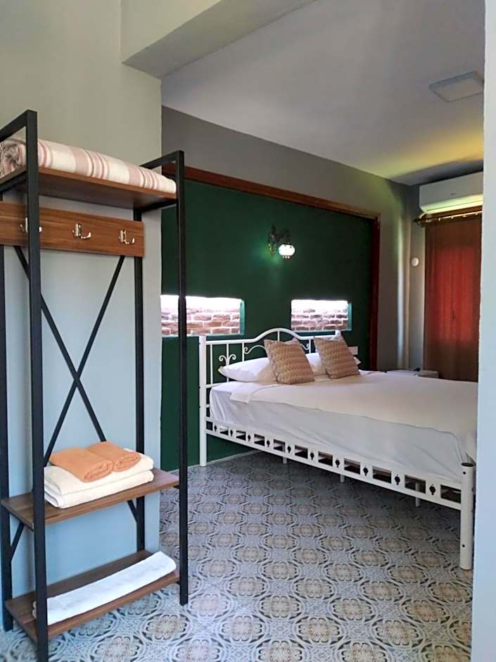 Casa Magnolia Boutique Rooms