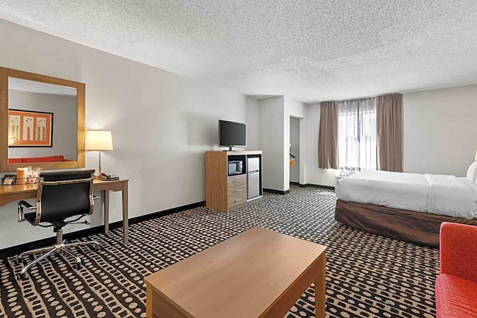 Quality Suites Stratford