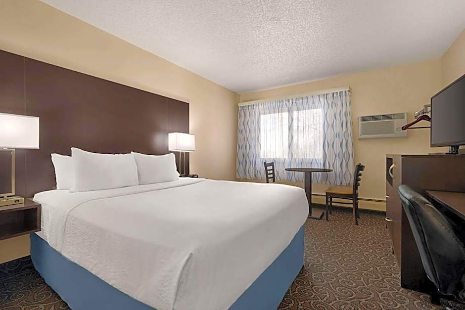 Days Inn by Wyndham Fort Collins