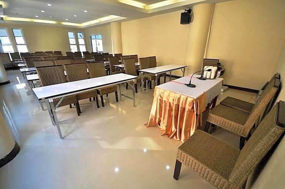 Piyaporn Pavilion Hotel