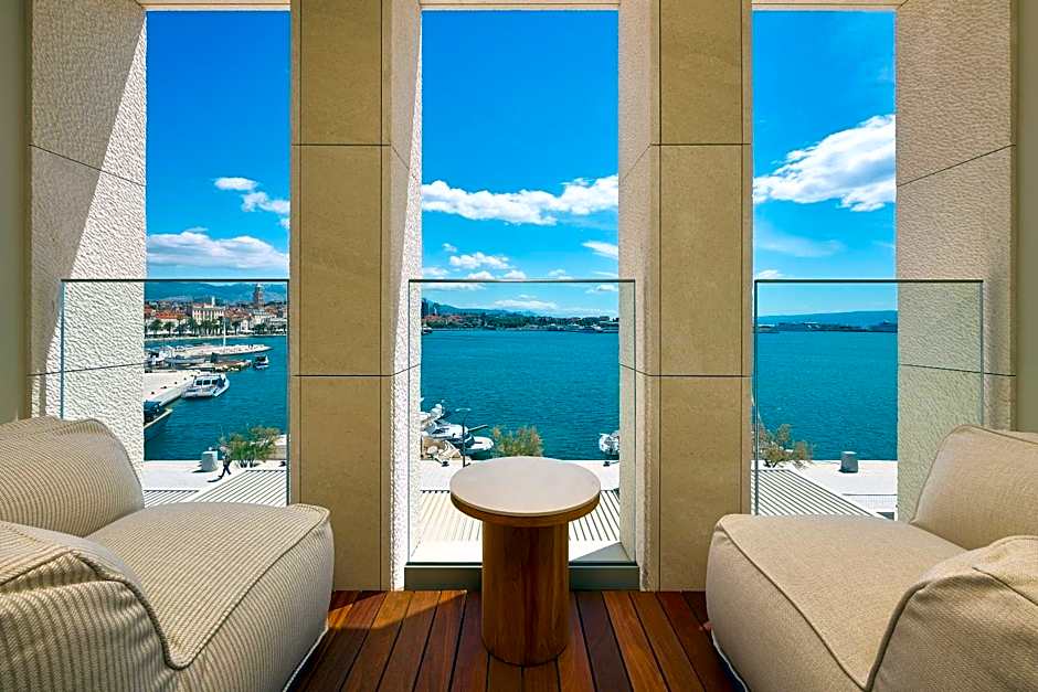 Hotel Ambasador