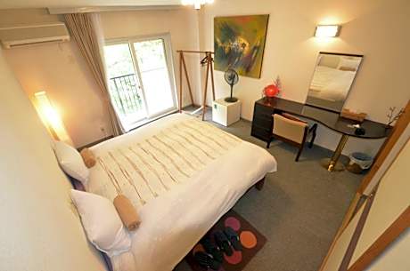 Double Room with Private Bathroom - Non-Smoking